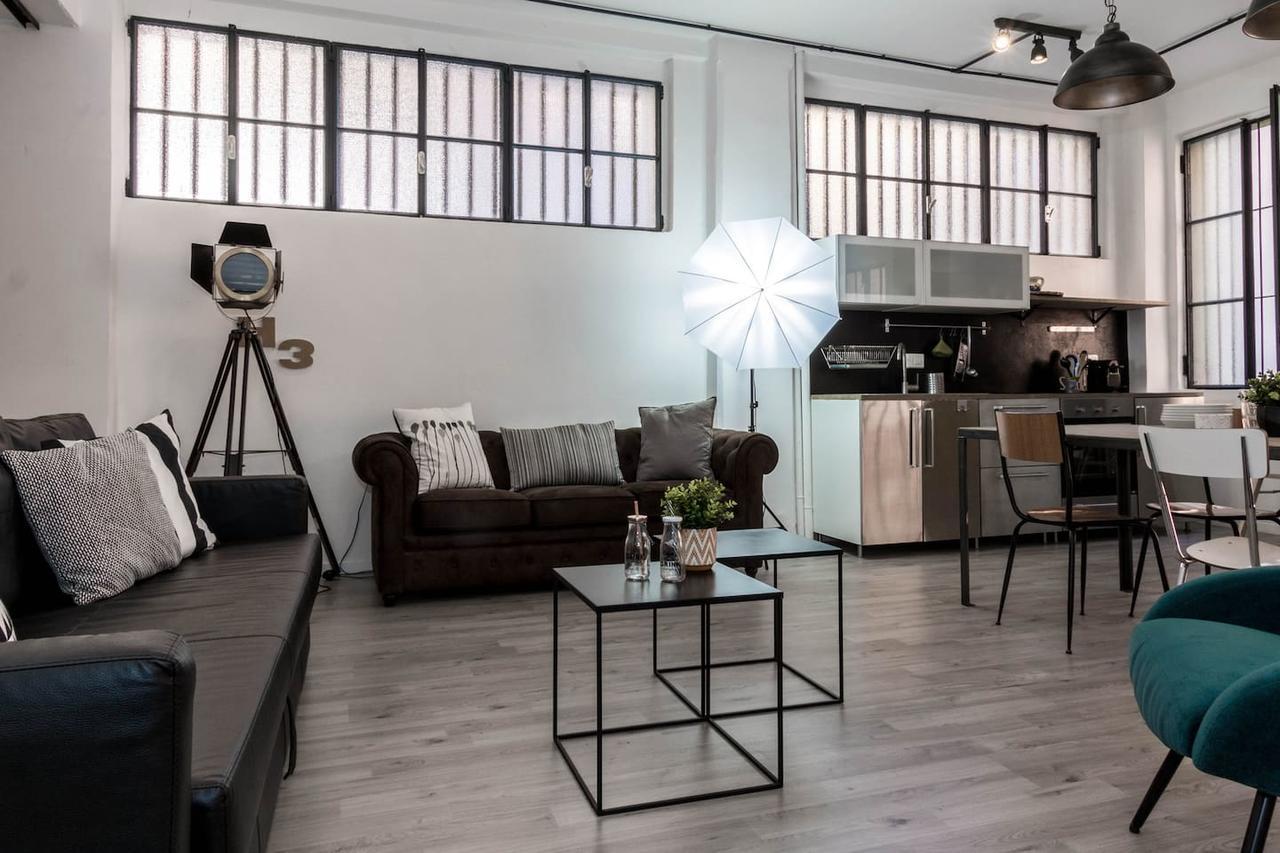 Joivy Exclusive Apt For 4 In Navigli Near Parks Milán Exterior foto