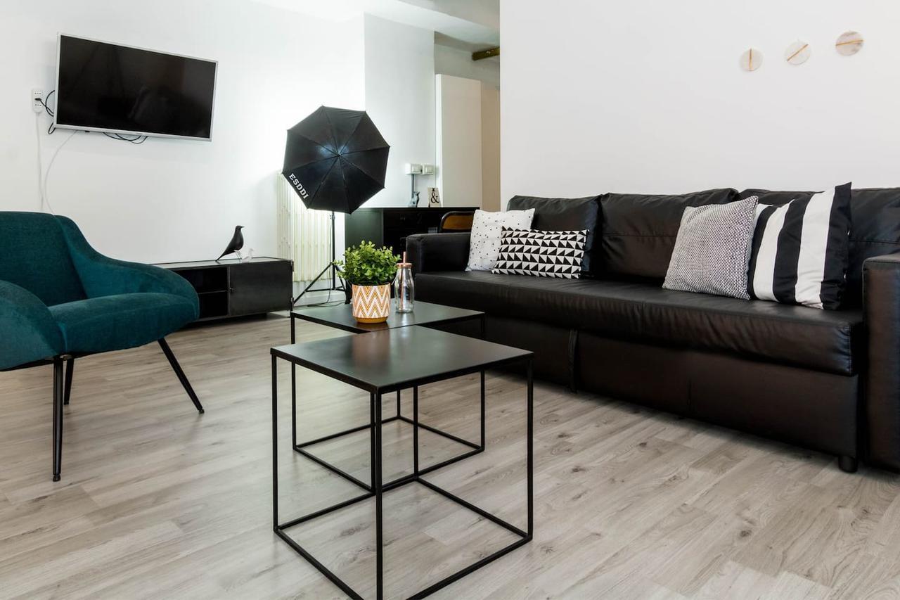 Joivy Exclusive Apt For 4 In Navigli Near Parks Milán Exterior foto